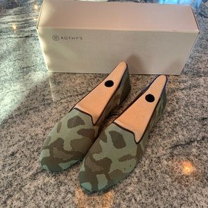 Brand new Rothy’s Camo Loafers